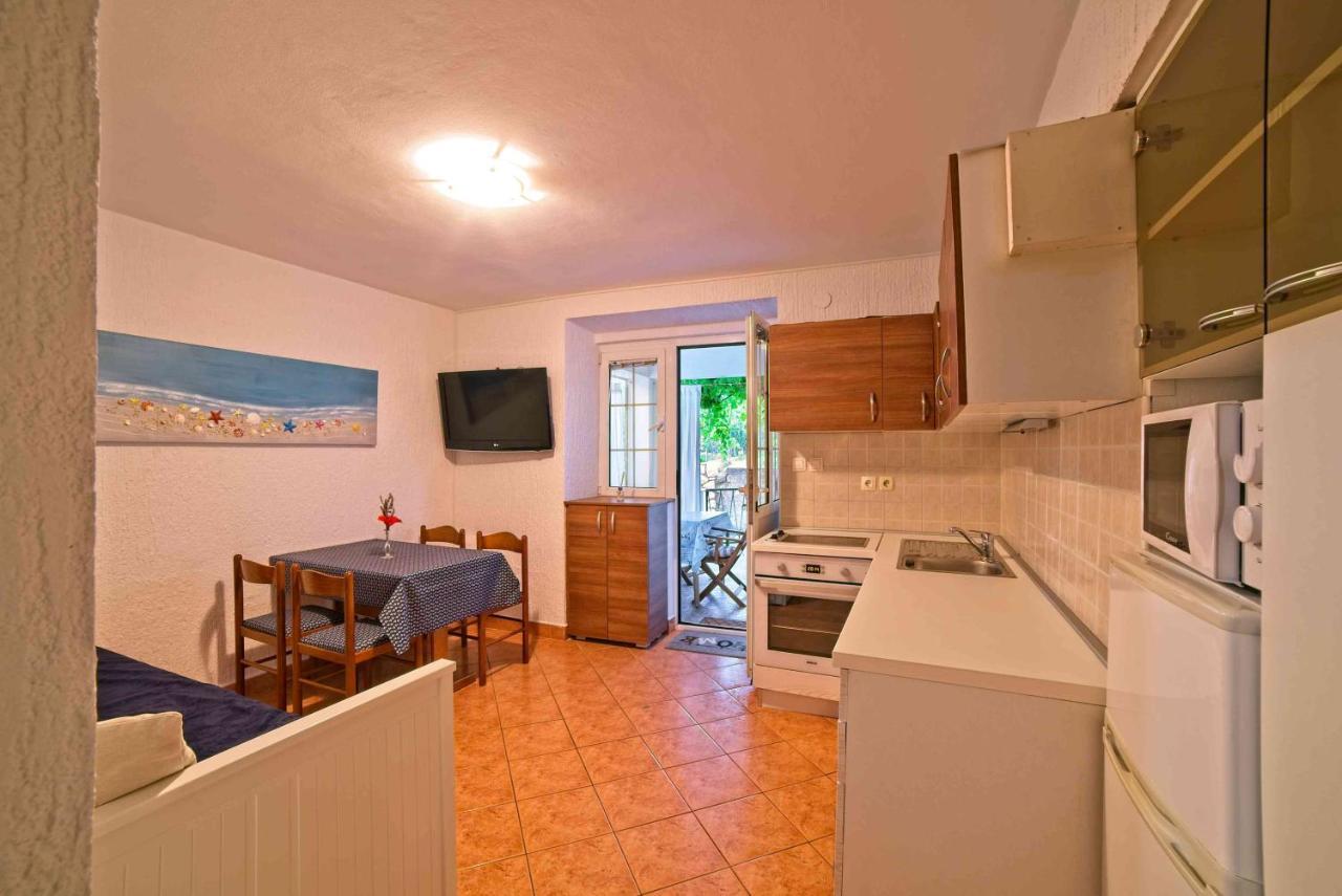 Beach Villa Ema Супетарска-Драга Экстерьер фото